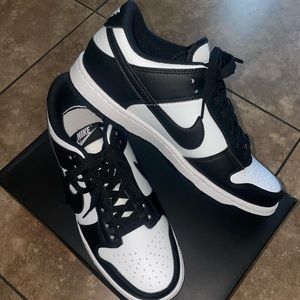 NIKE DUNK LOW RETRO ‘BLACK WHITE’ PANDA WOMENS SIZE 9.5 | MENS SIZE 8
